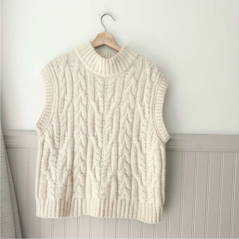 a new day XL Cream Cable Knit Turtleneck Sleeveless Sweater Vest